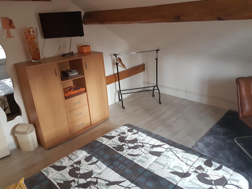 La Demi-Lune Bed & Breakfast Bailleval Luaran gambar