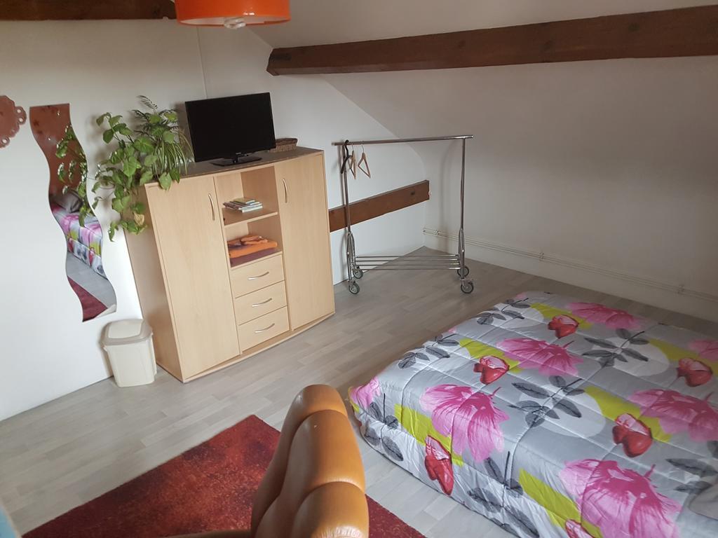 La Demi-Lune Bed & Breakfast Bailleval Luaran gambar