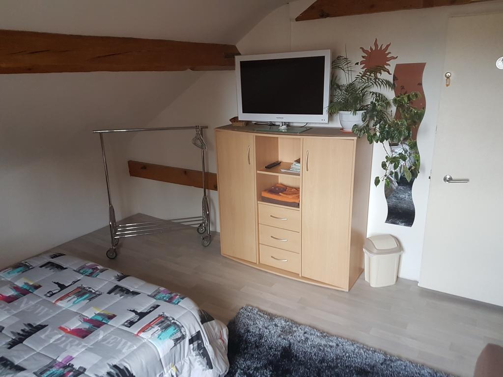 La Demi-Lune Bed & Breakfast Bailleval Luaran gambar